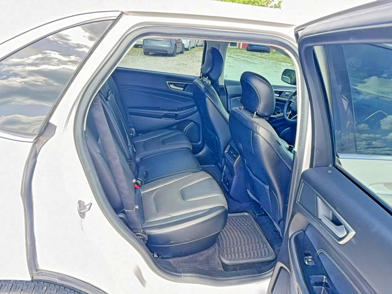 Ford Edge Titanium