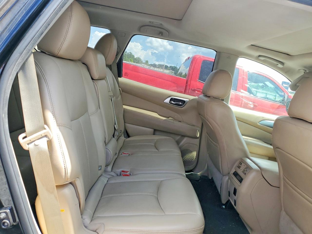 Nissan Pathfinder Sl