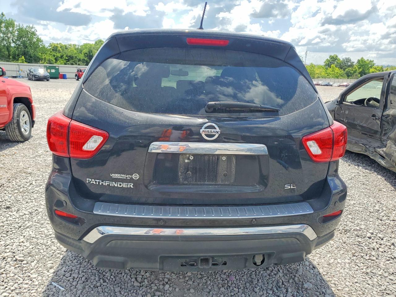 Nissan Pathfinder Sl