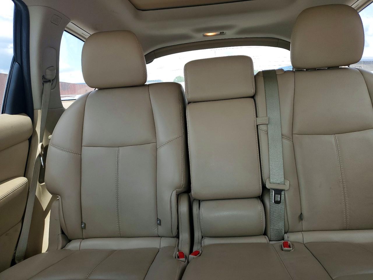 Nissan Pathfinder Sl