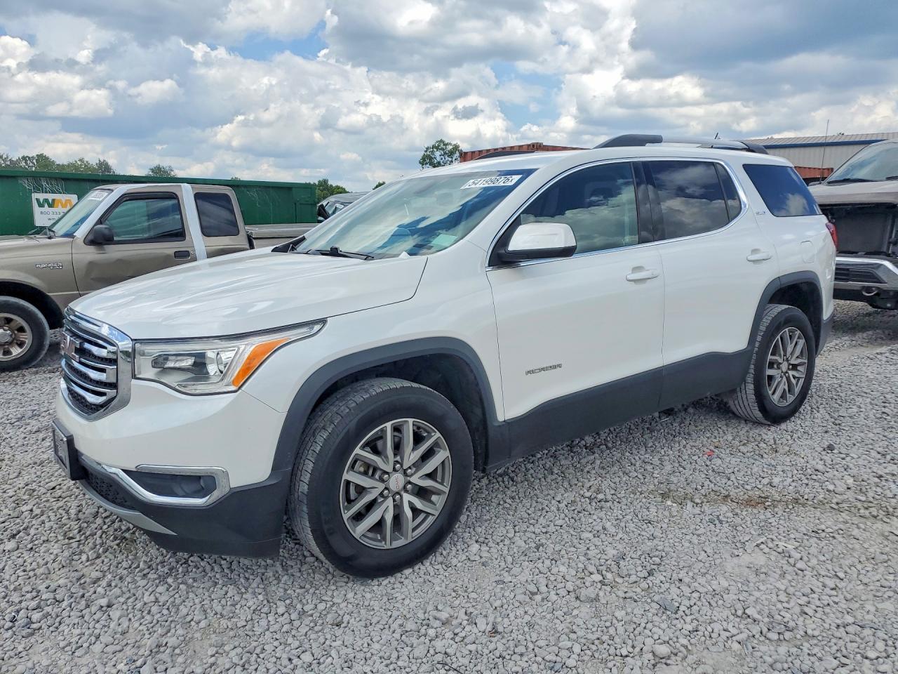 Salvage GMC Acadia Image