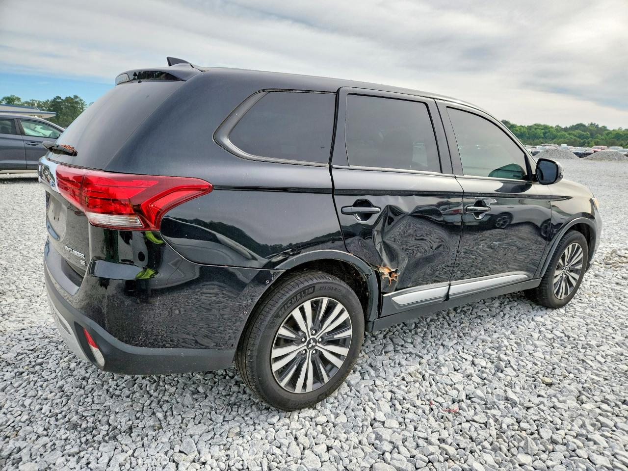 Mitsubishi Outlander Se