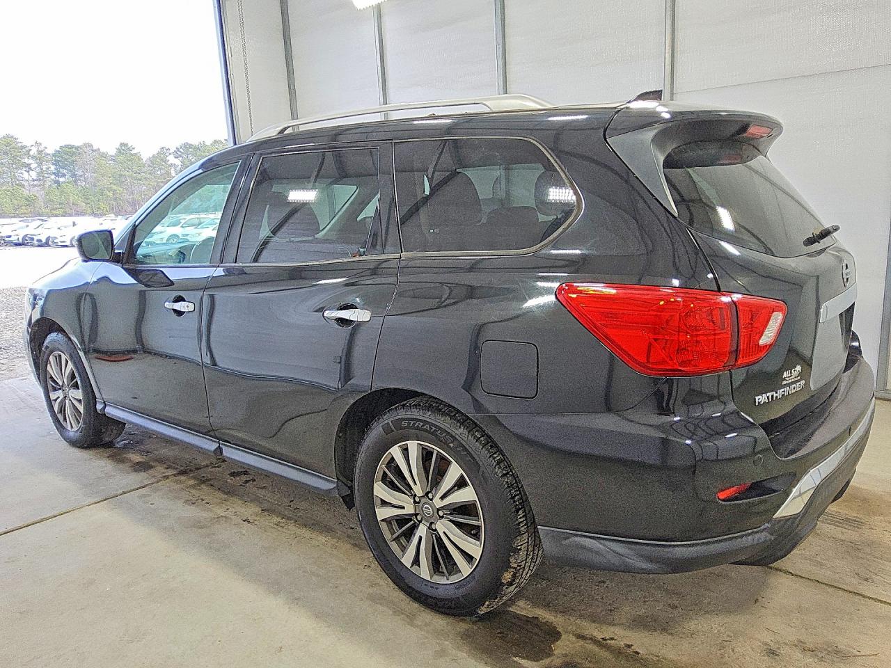 Nissan Pathfinder Sl