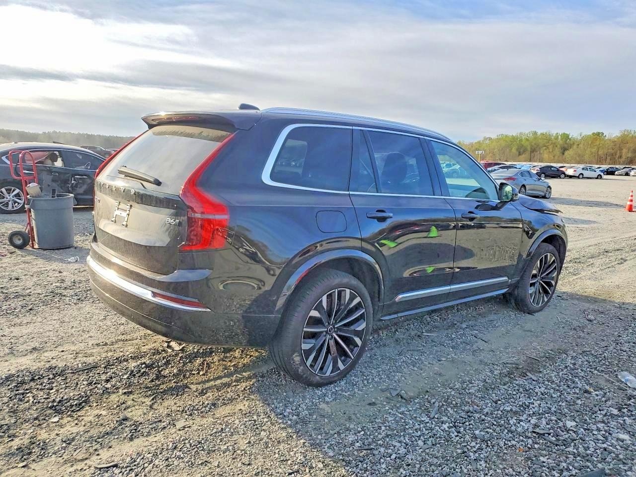 Volvo XC90 Plus