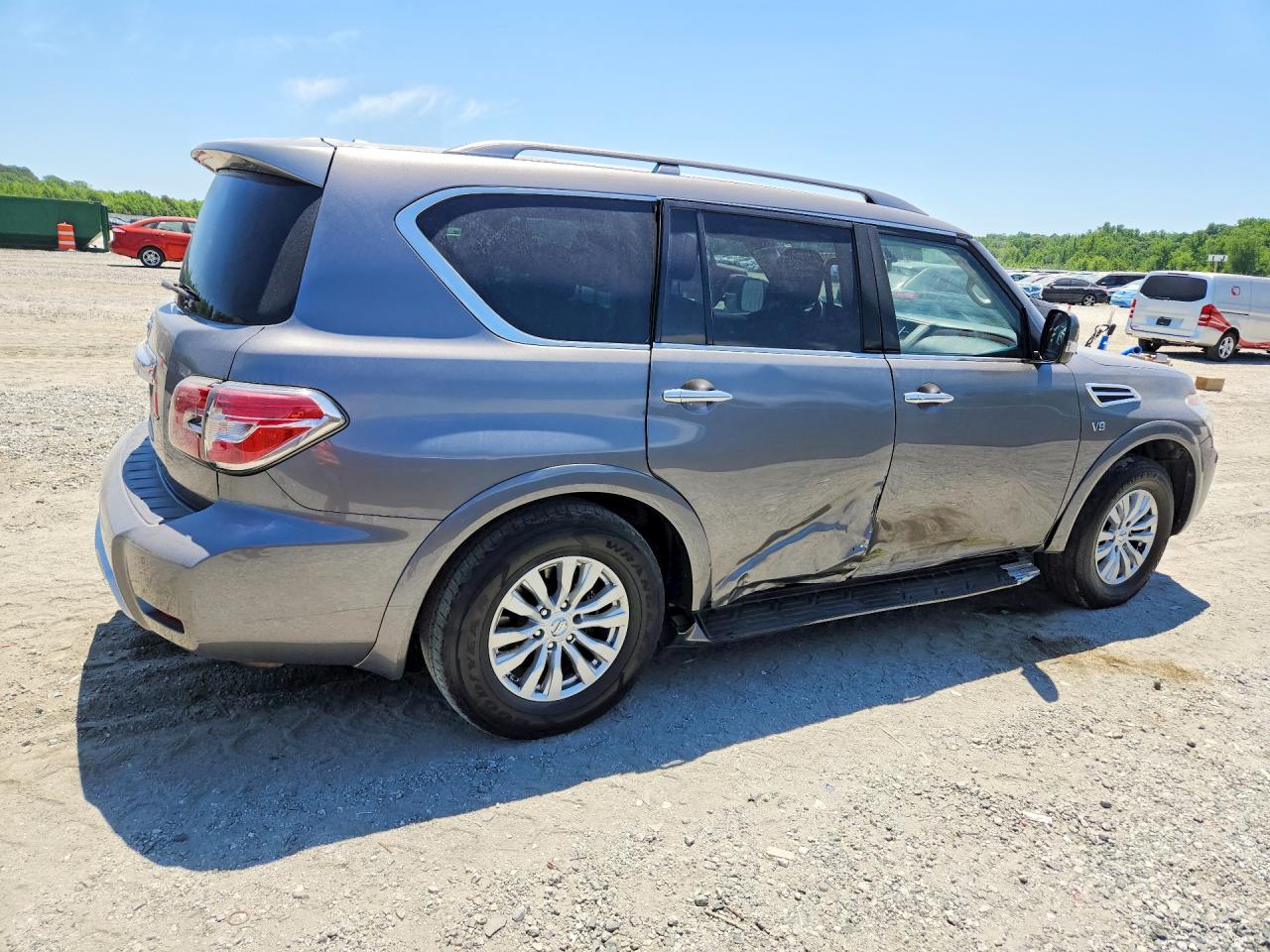 Nissan Armada Sv