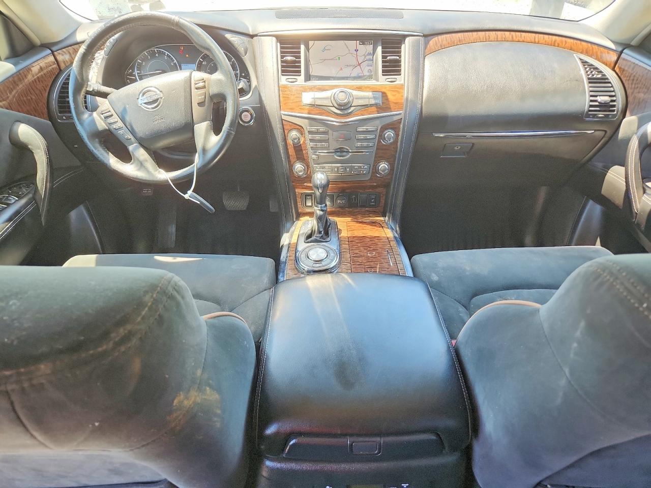 Nissan Armada Sv