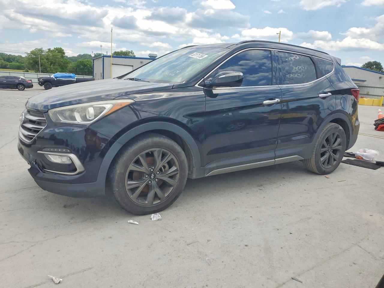 Salvage Hyundai SANTA FE Image