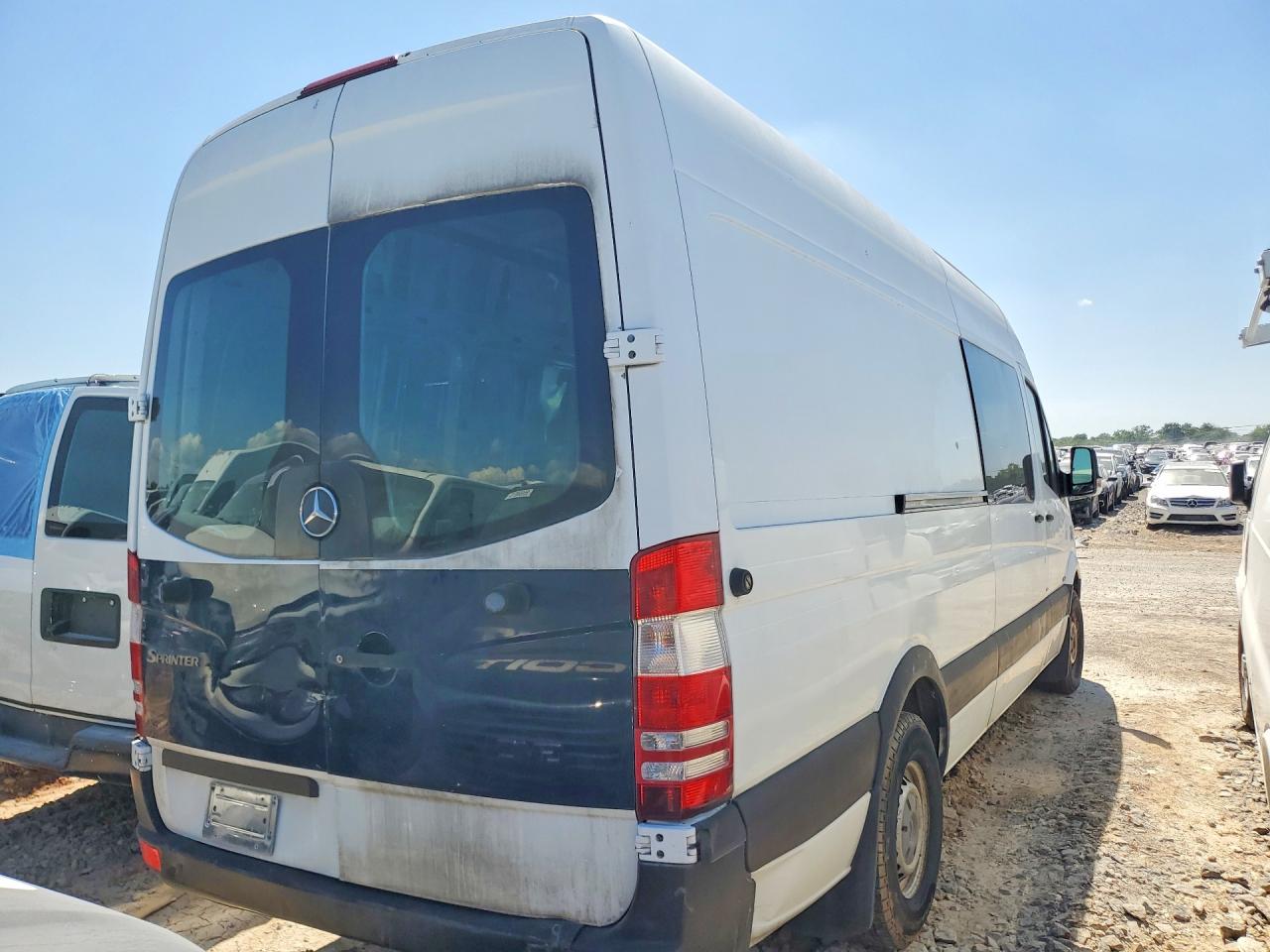 Mercedes-Benz Sprinter 2500