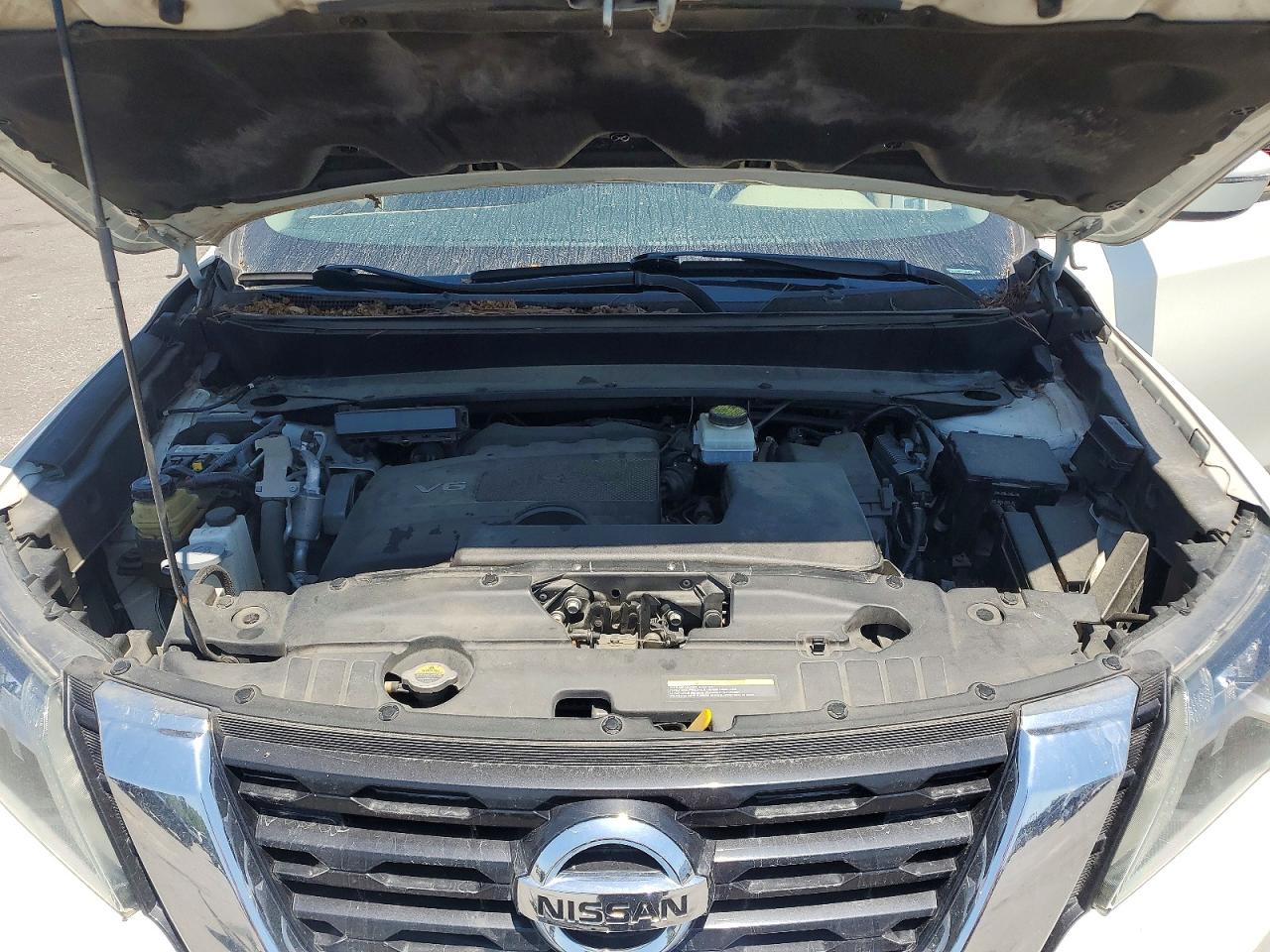 Nissan Pathfinder Sv