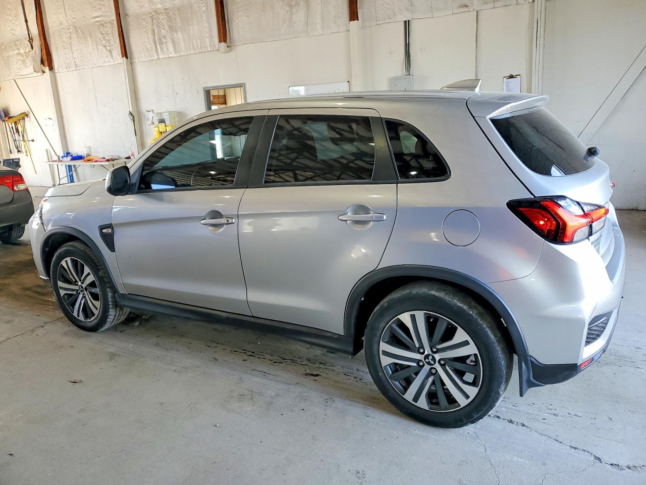 Mitsubishi Outlander S