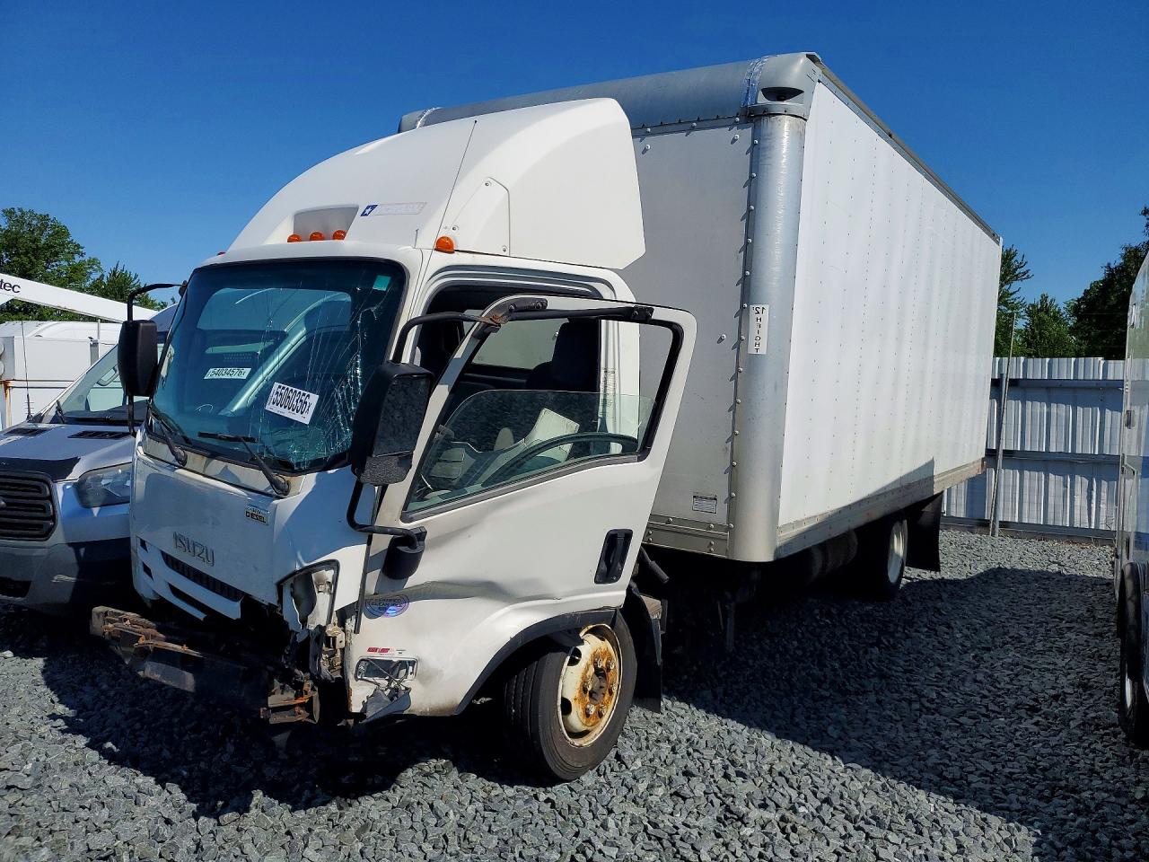 Salvage Isuzu Nqr Image
