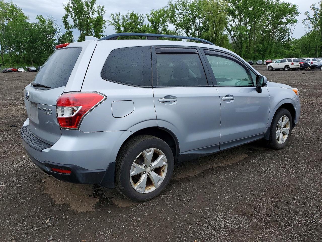 Subaru Forester 2.5i Premium