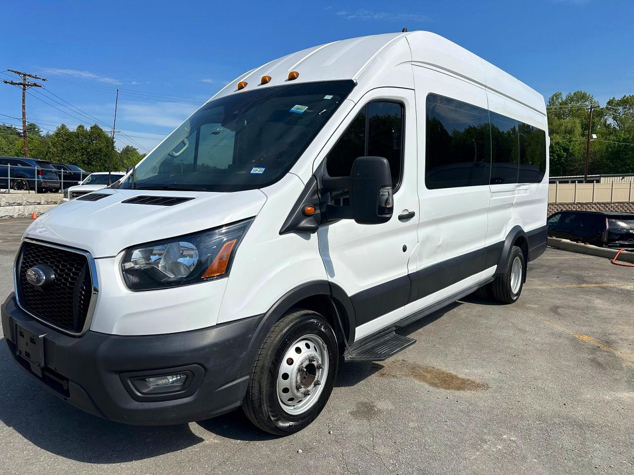Salvage Ford Transit Image