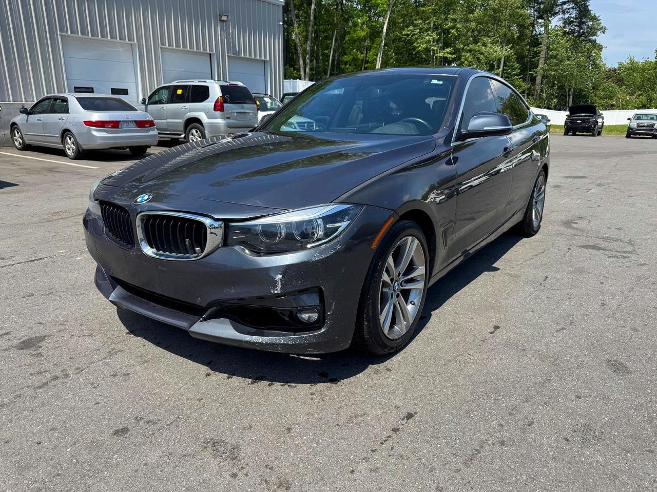 Salvage BMW 3 Series Image