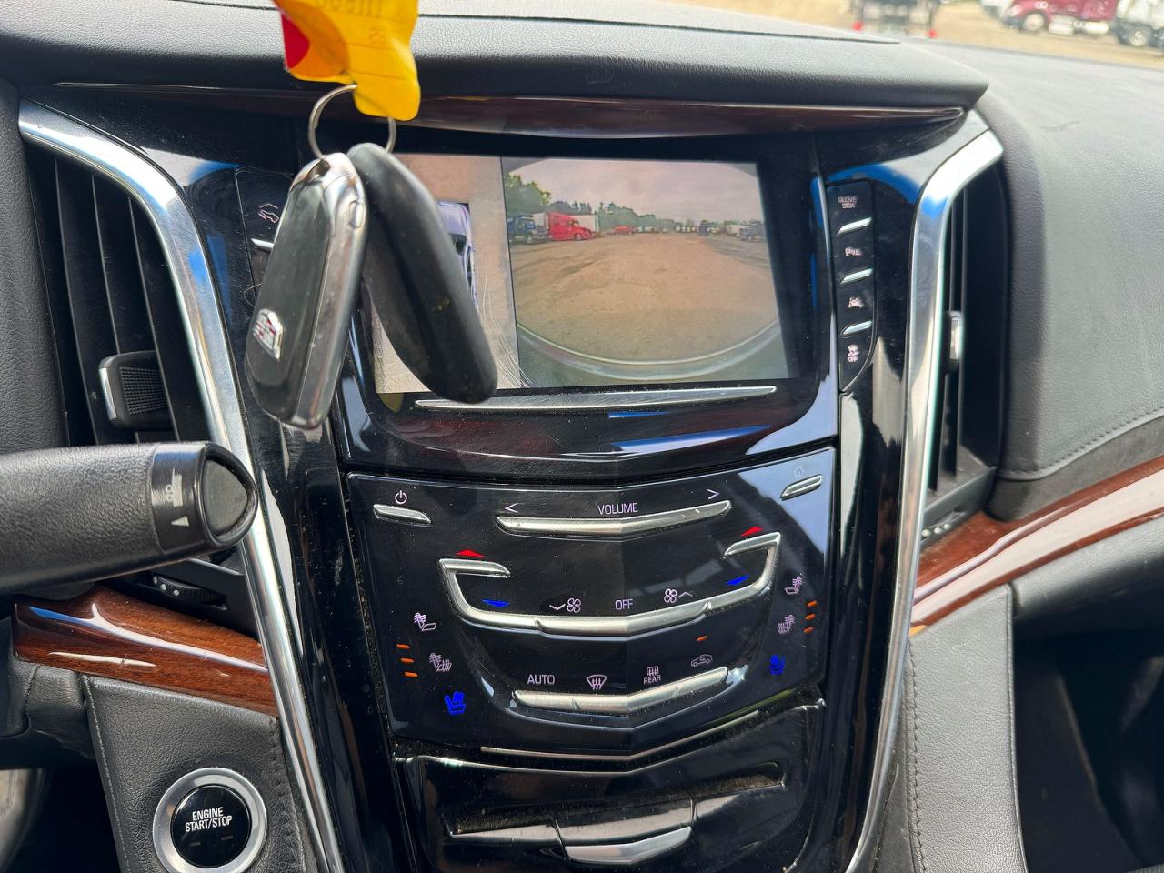 Cadillac Escalade Esv Premium