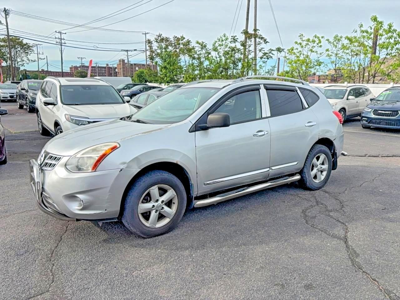 Nissan Rogue S