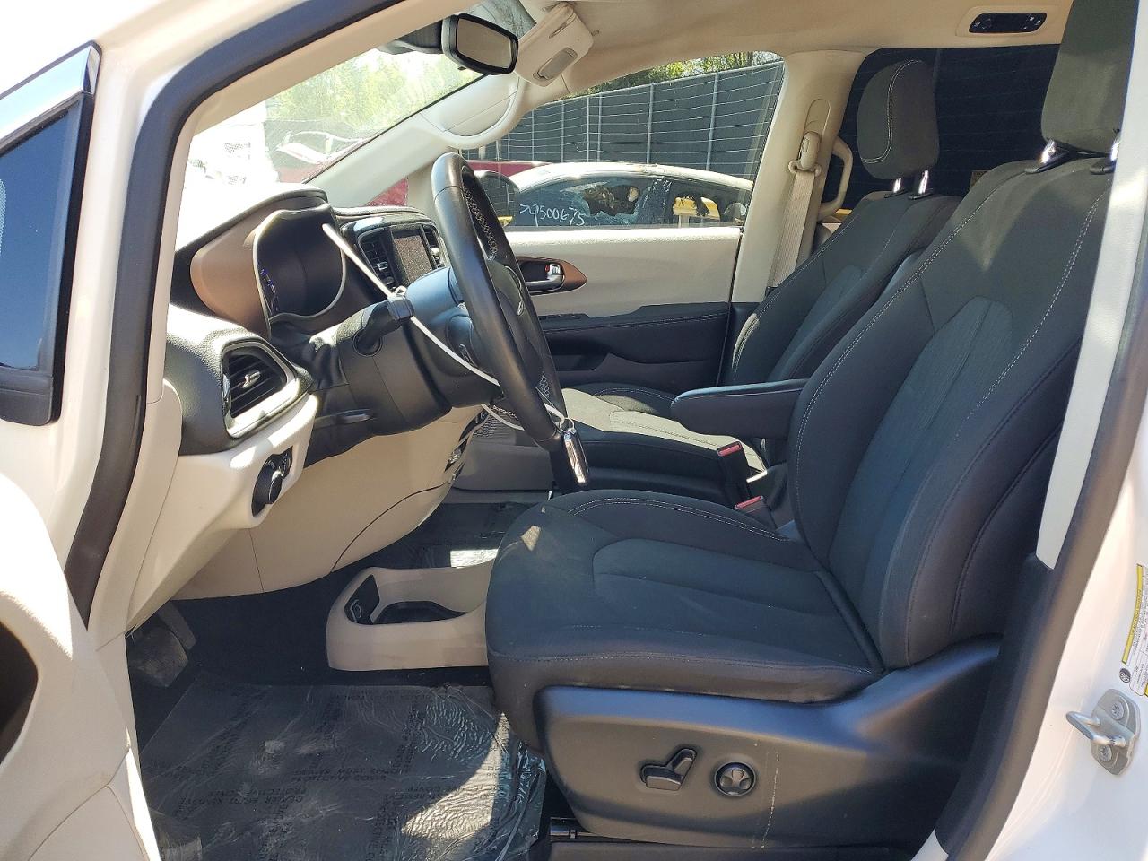 Chrysler Minivan Lx