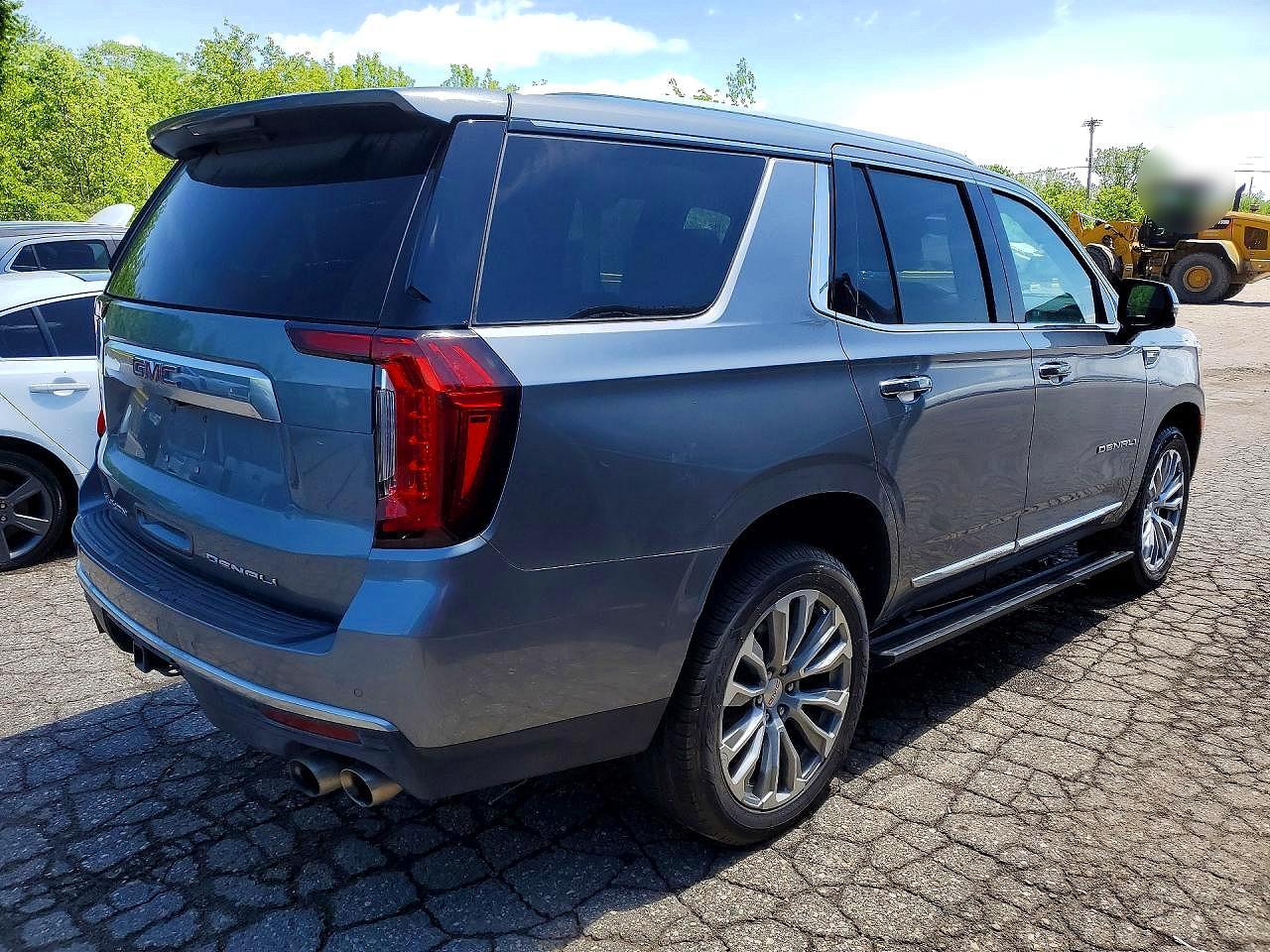 GMC Yukon Denali