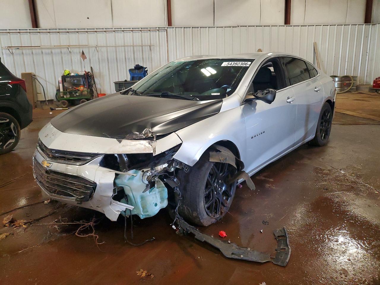 Salvage Chevrolet Malibu Image