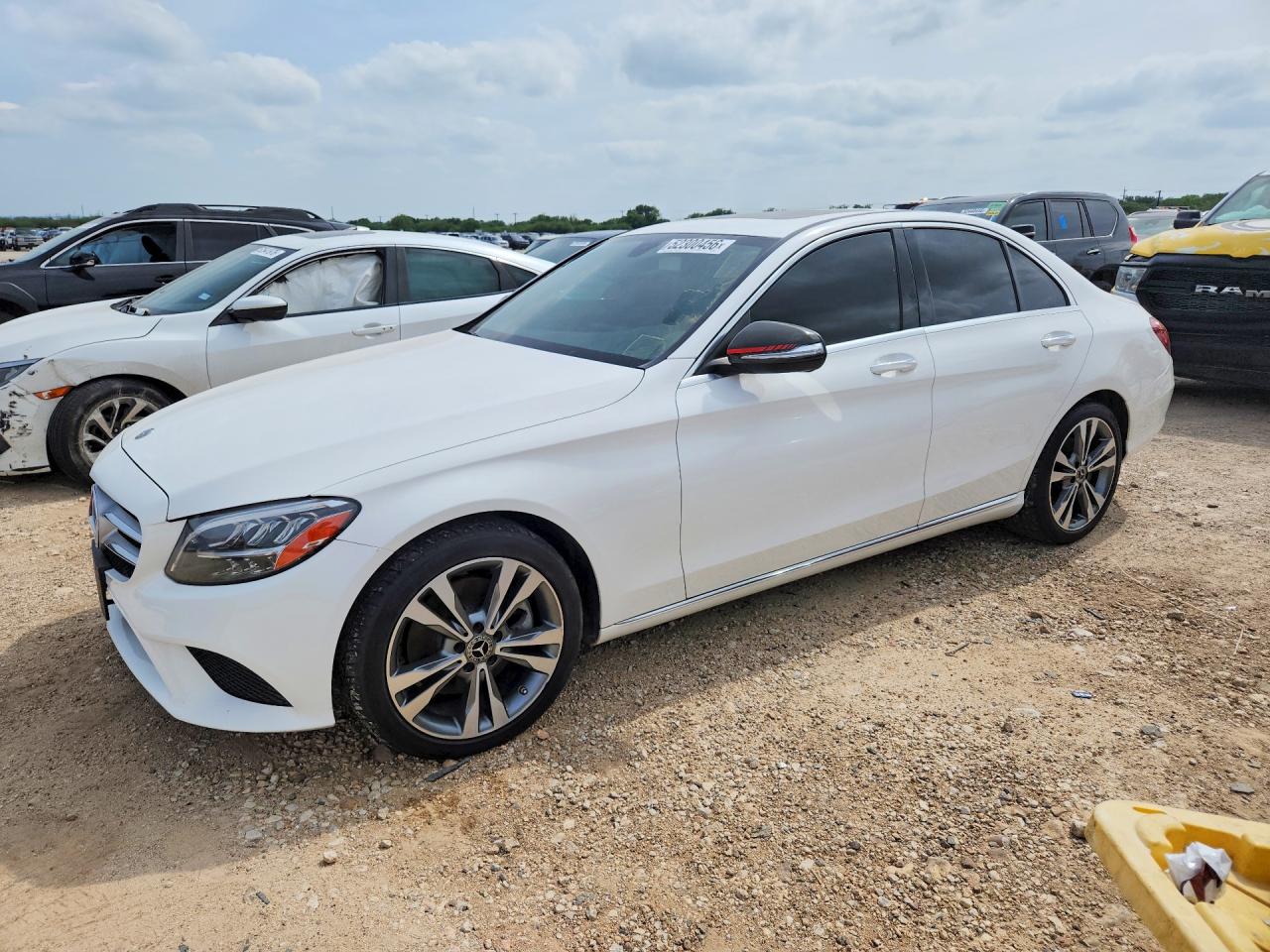 Salvage Mercedes-Benz C-Class Image
