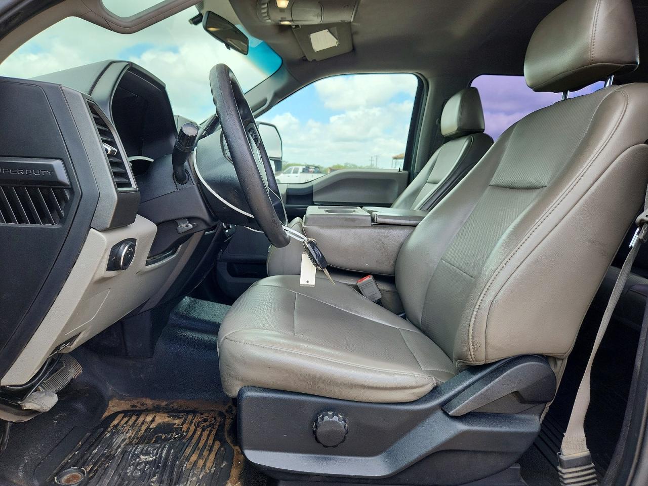 Ford F-350 Super Duty