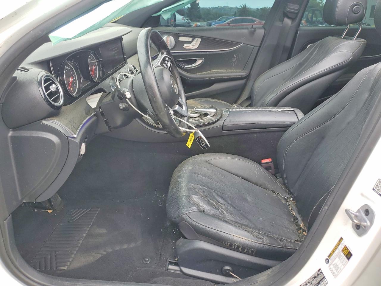 Mercedes-Benz E-Class 300