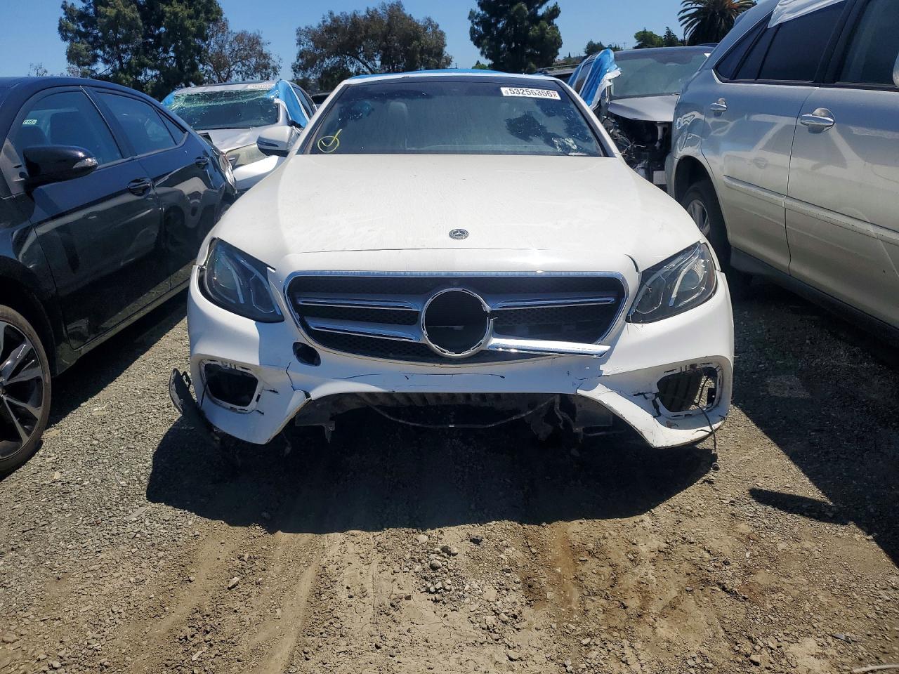 Mercedes-Benz E-Class 300