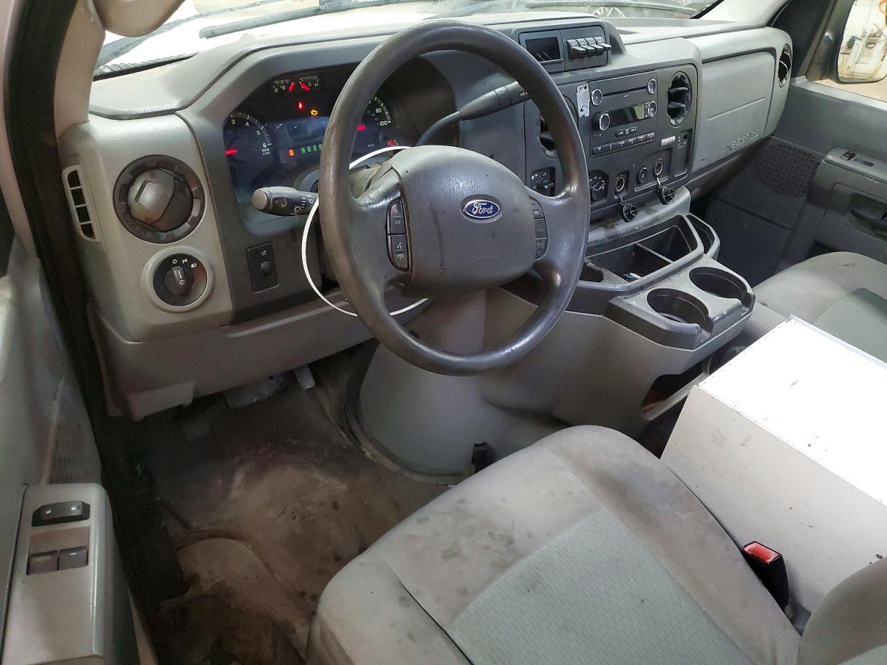 Ford Econoline E350 Super Duty Van