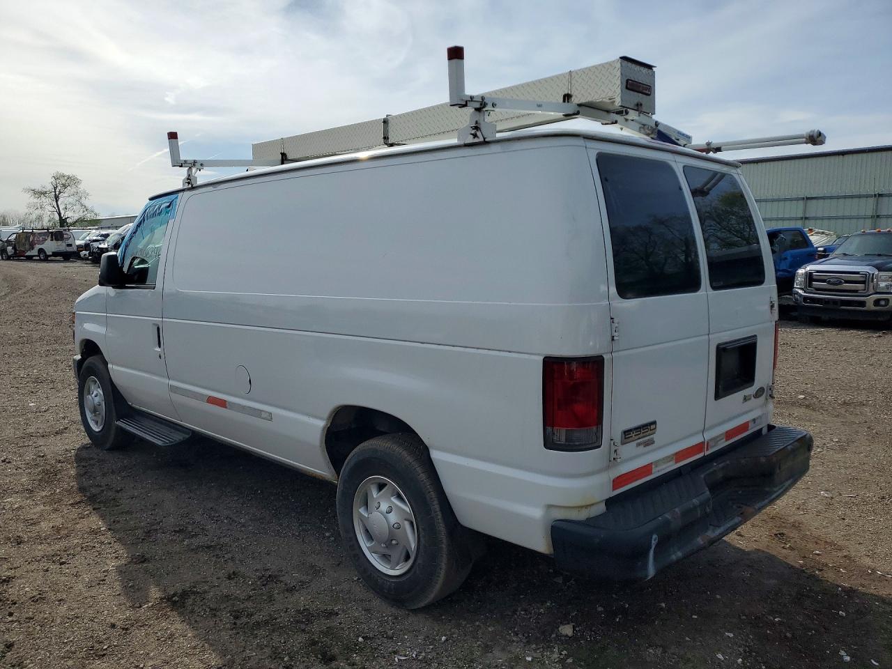 Ford Econoline E350 Super Duty Van