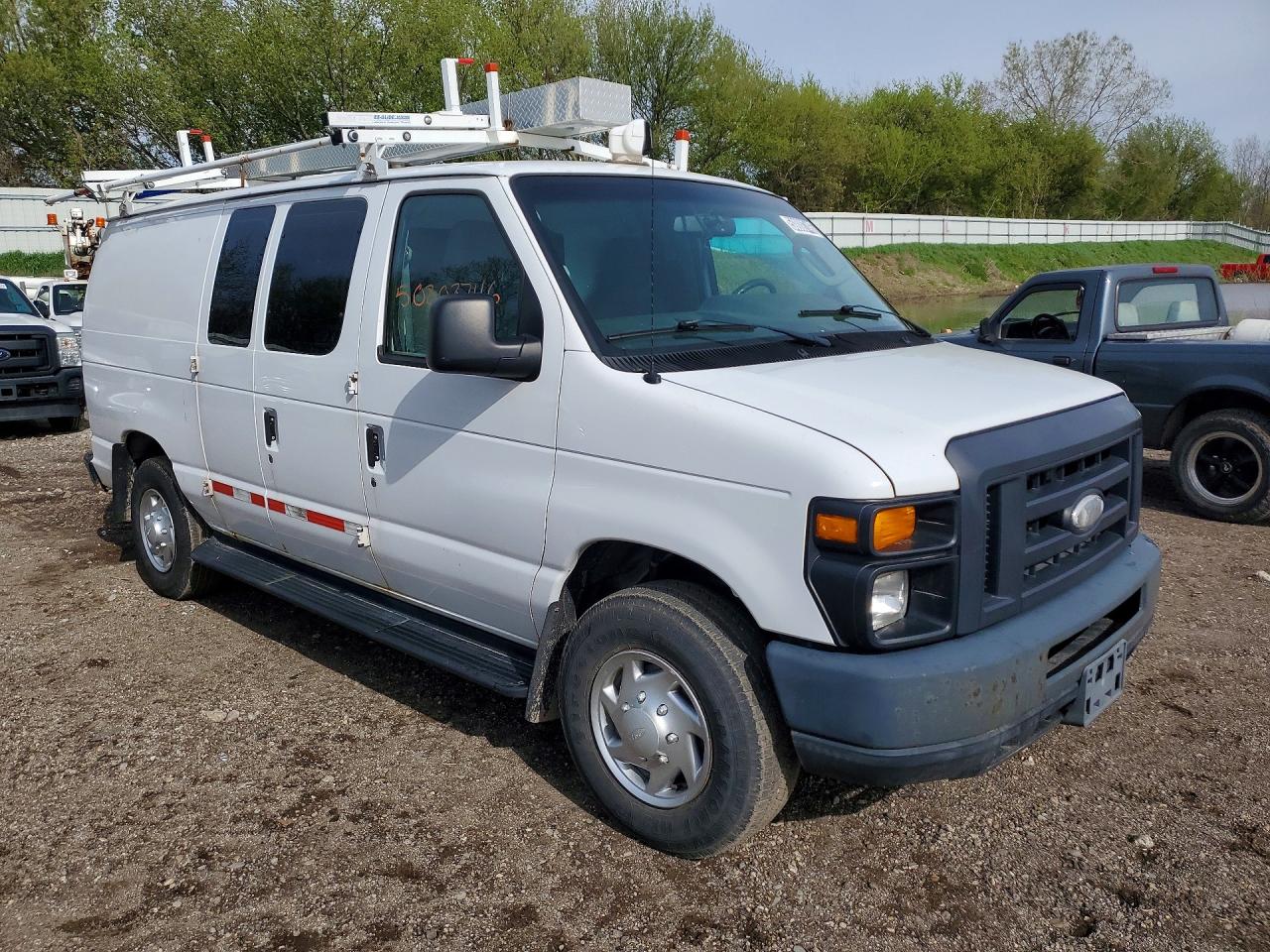 Ford Econoline E350 Super Duty Van