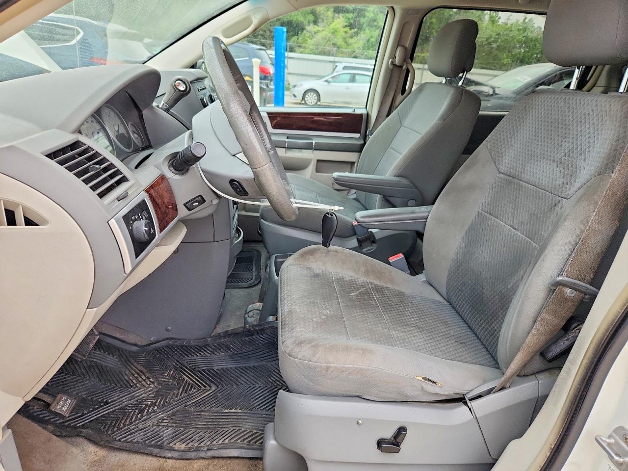 Chrysler Minivan Touring