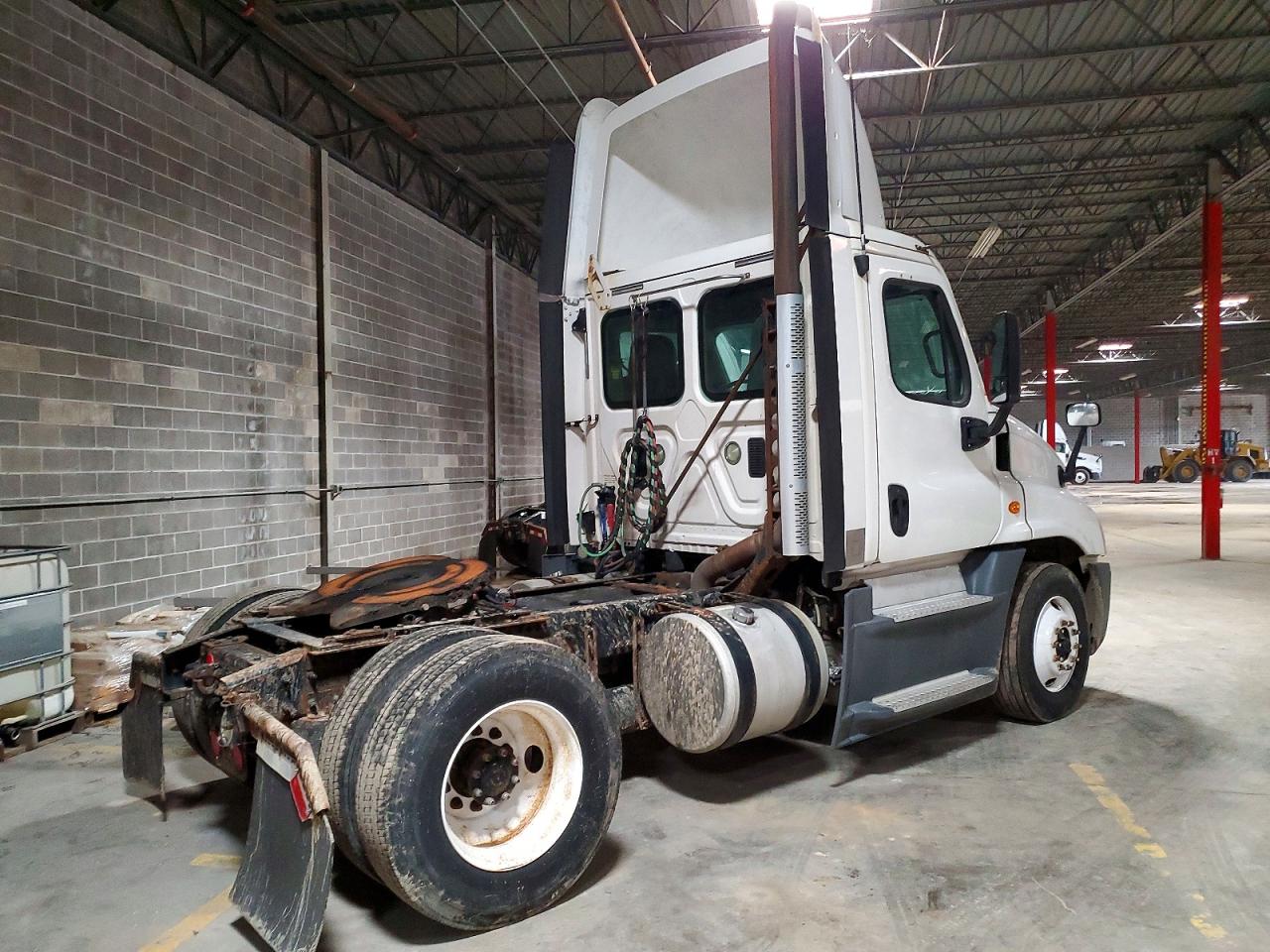 Freightliner Cascadia 125