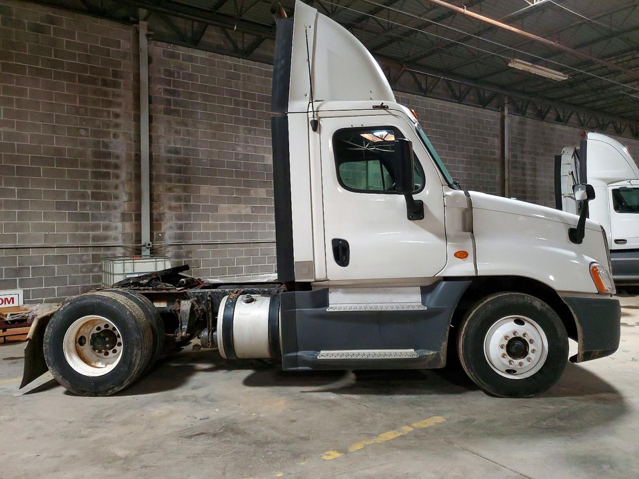 Freightliner Cascadia 125