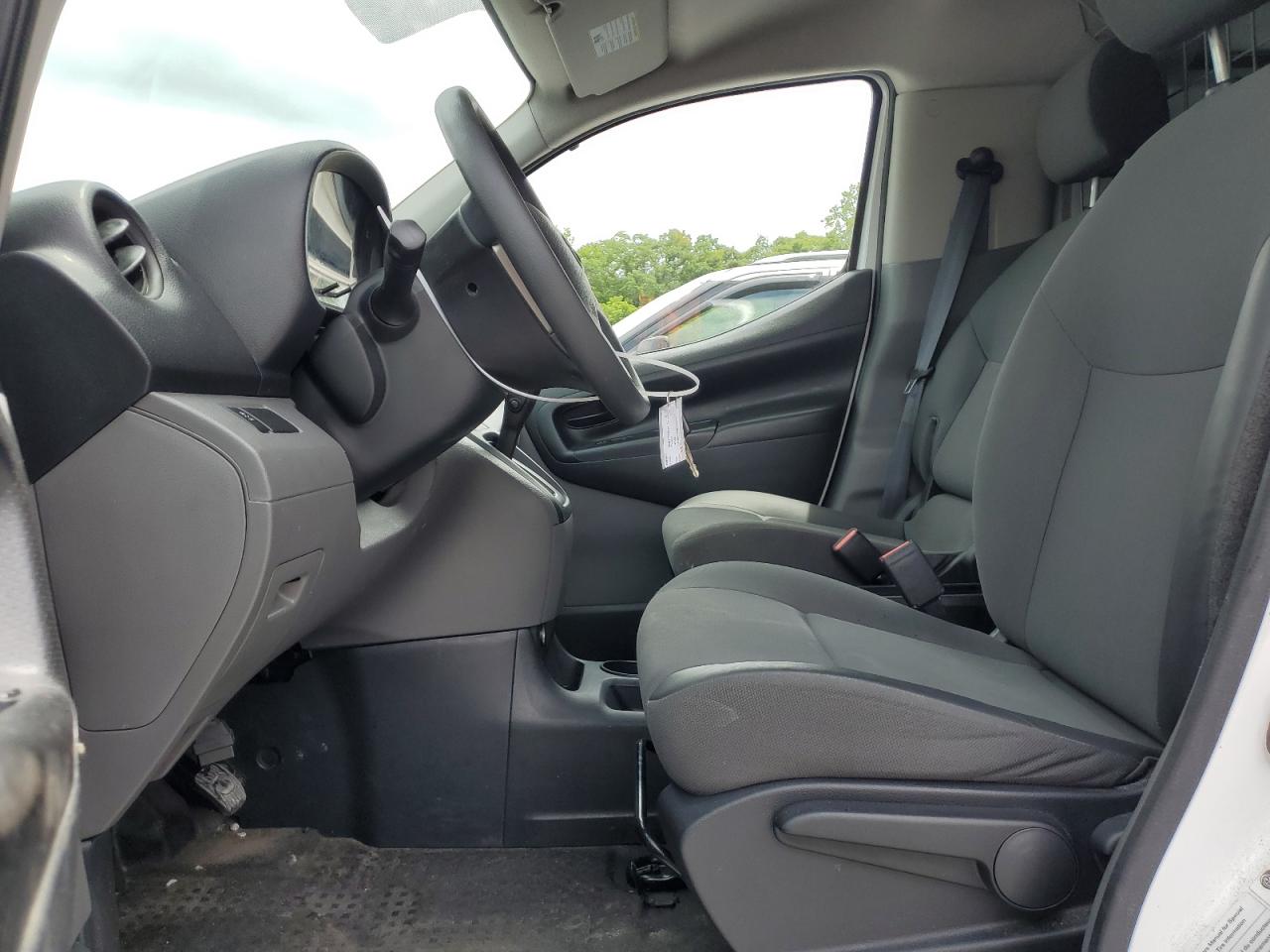 Nissan Nv 2.5s