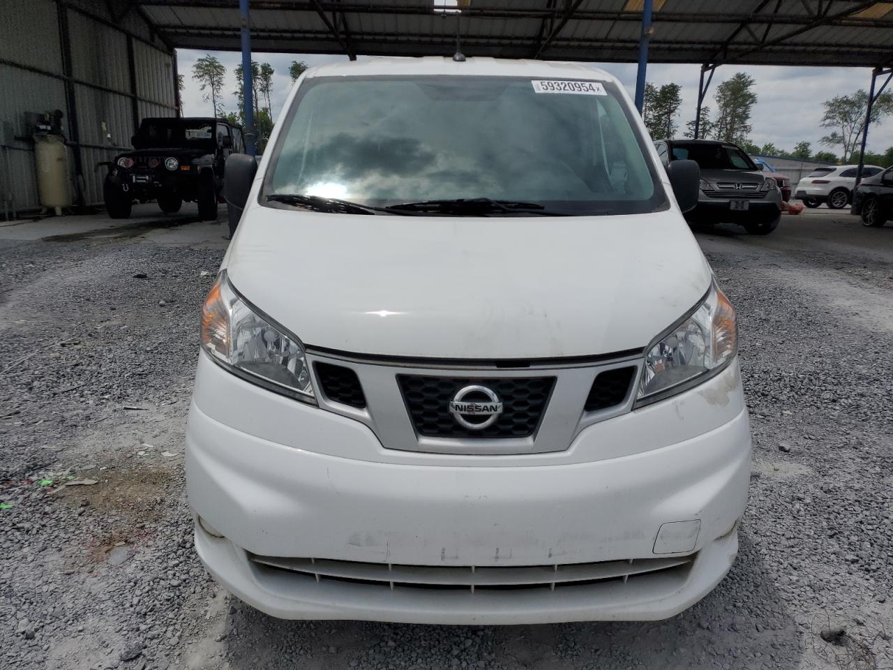 Nissan Nv 2.5s