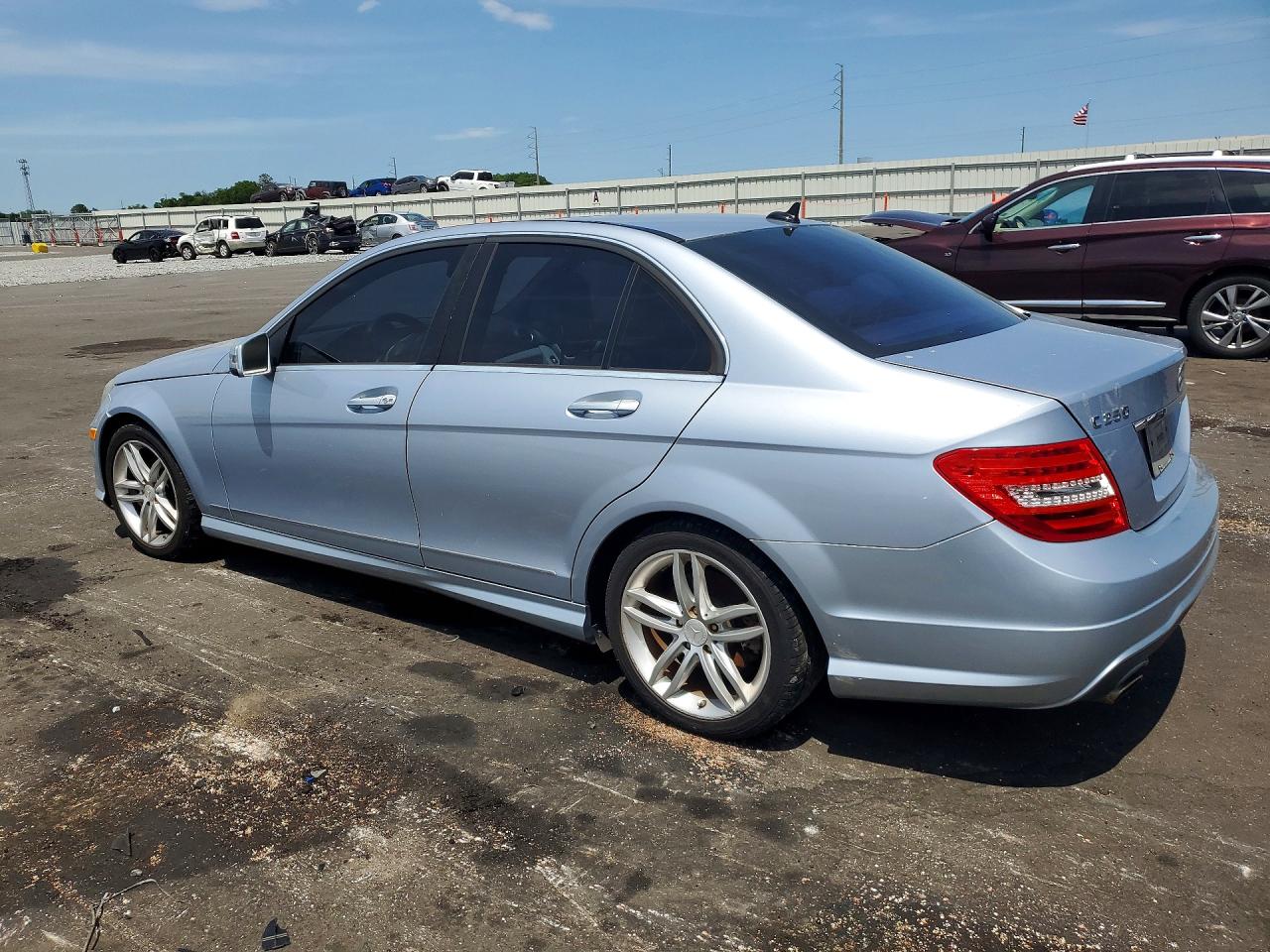 Mercedes-Benz C-Class 250