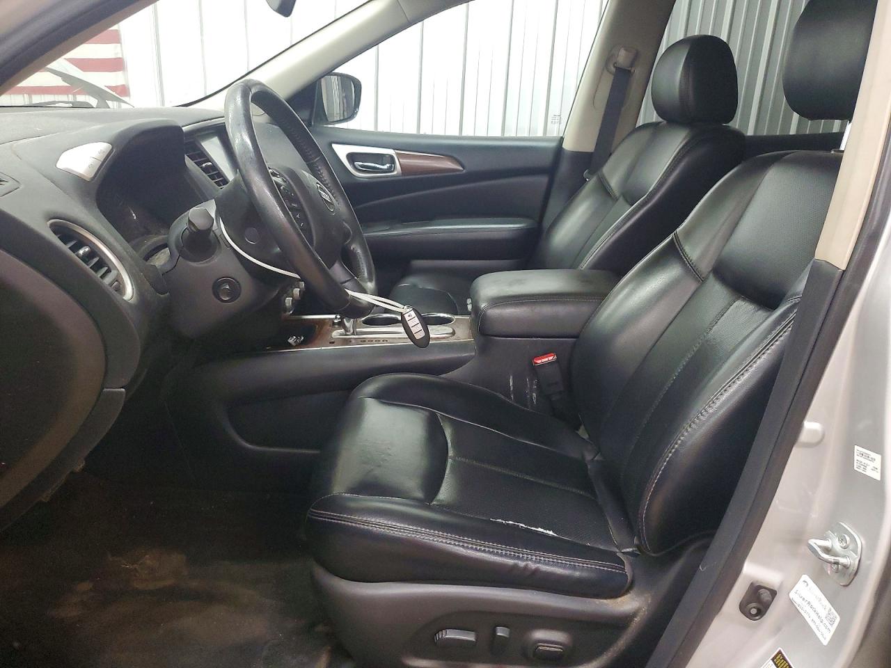 Nissan Pathfinder Platinum
