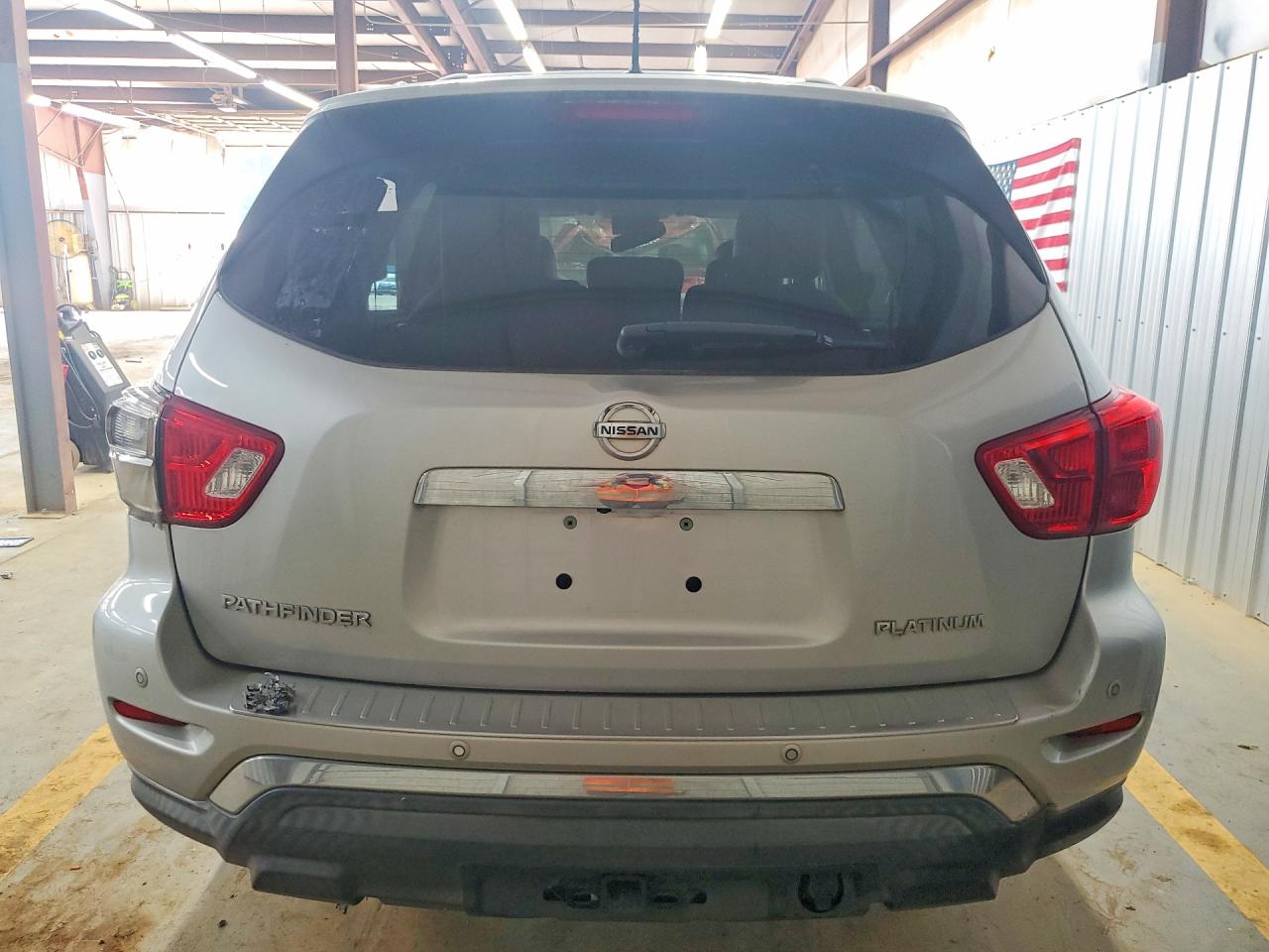 Nissan Pathfinder Platinum