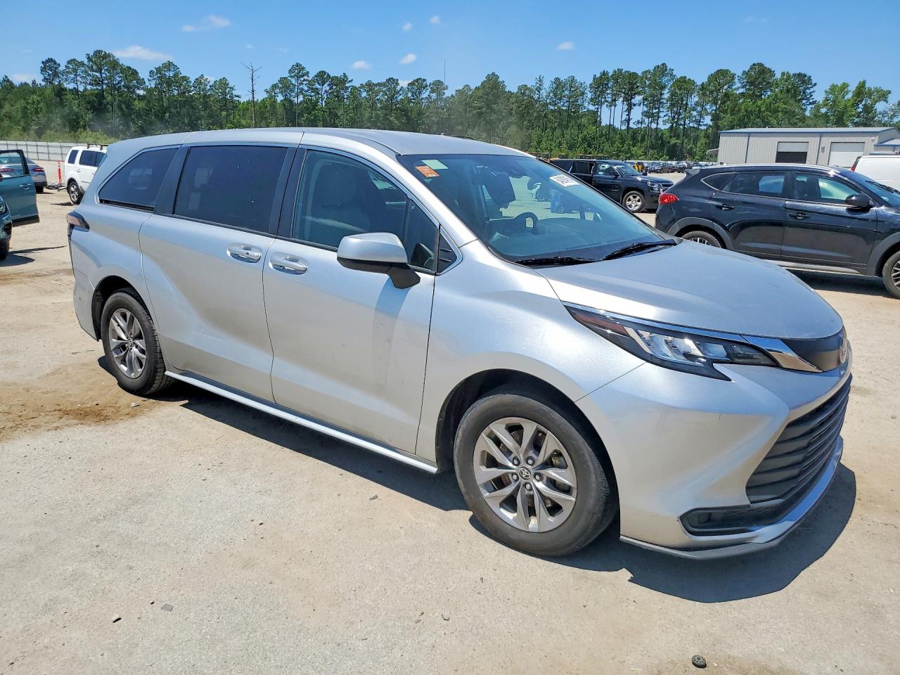 Toyota Sienna Le