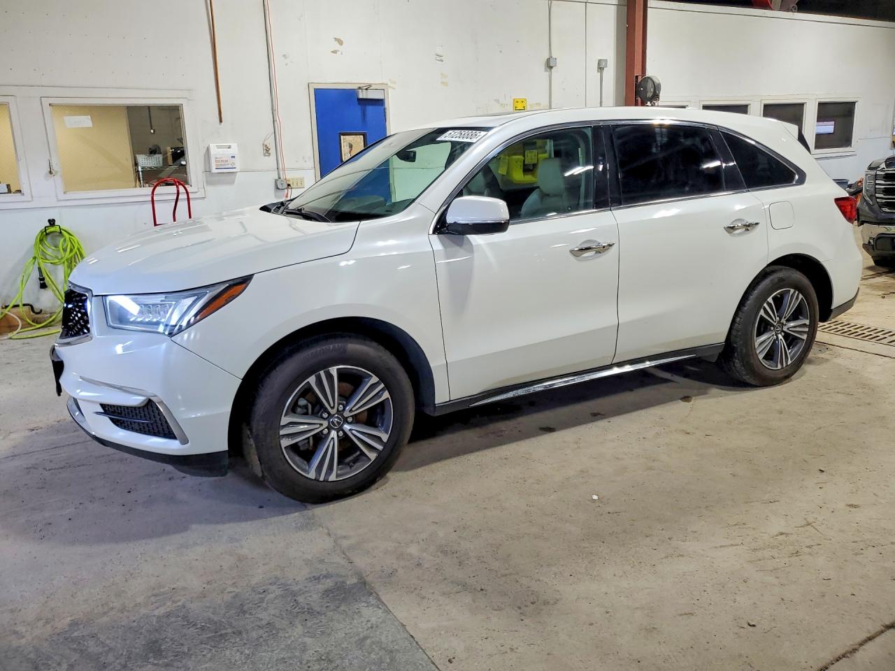 2017 Acura MDX 5FRYD4H34HB******