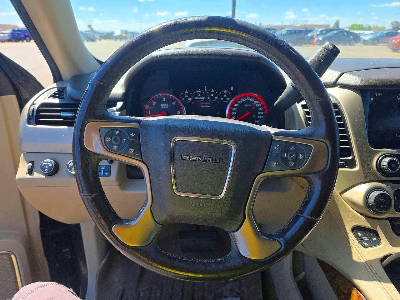 GMC Yukon Denali
