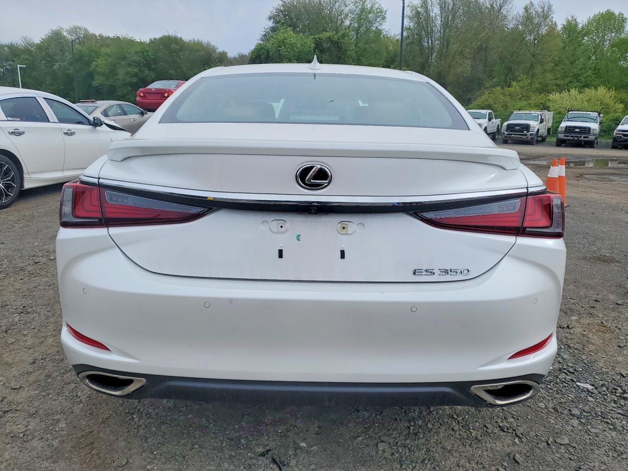 Lexus Es Base