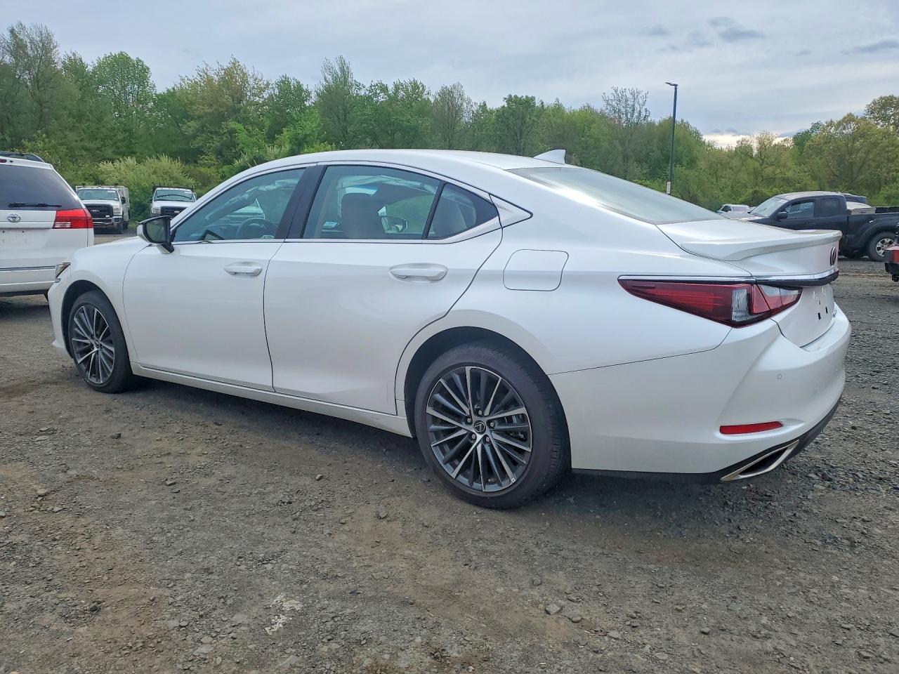 Lexus Es Base