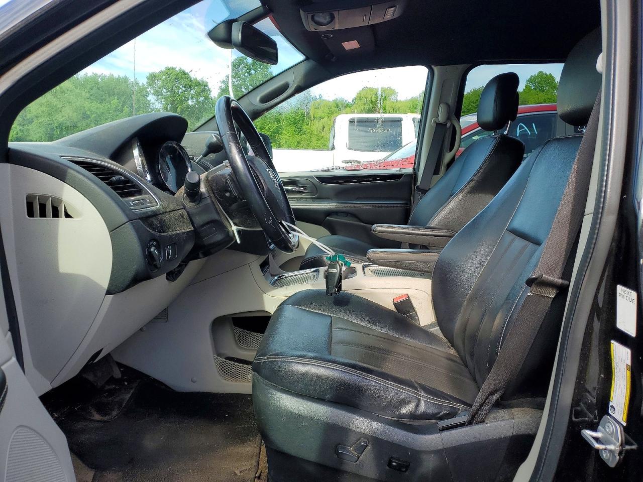 Dodge Caravan Sxt