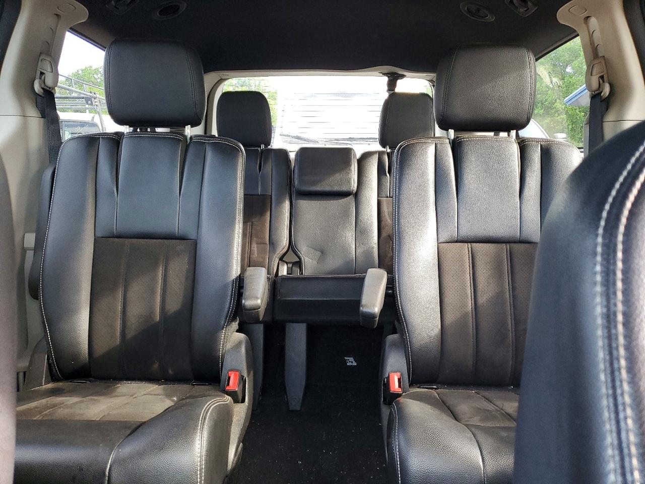 Dodge Caravan Sxt
