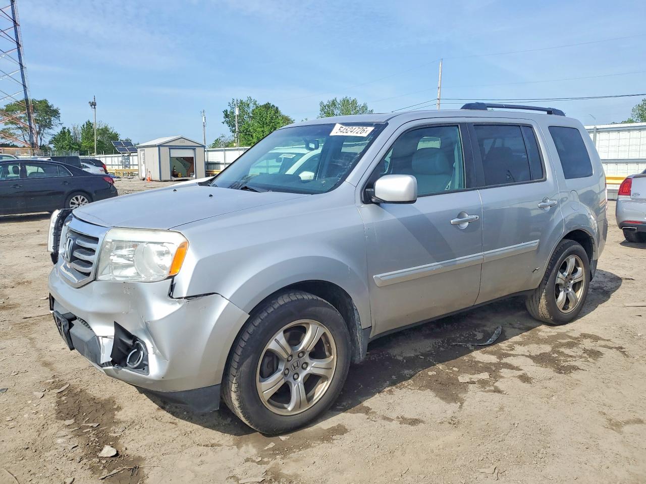 Salvage Honda Pilot Image