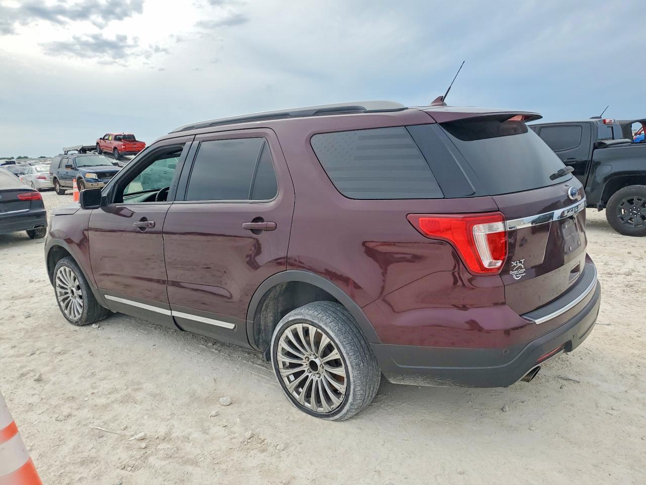 Ford Explorer Xlt