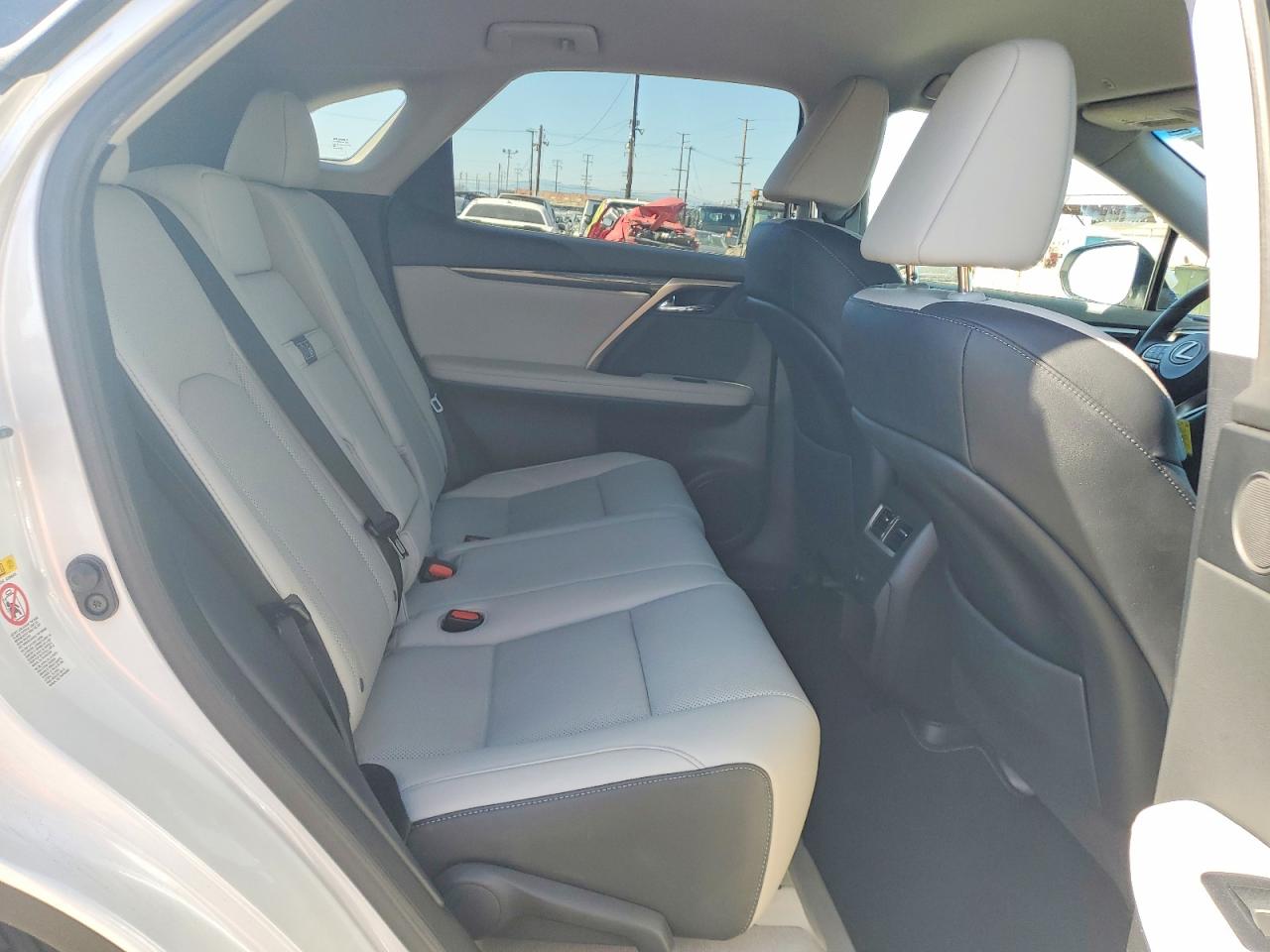 Lexus RX Base