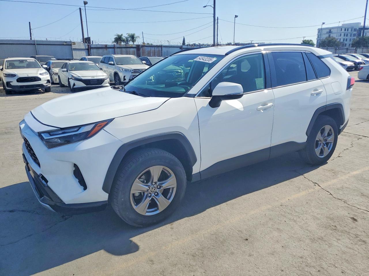 Salvage Toyota RAV4 Image