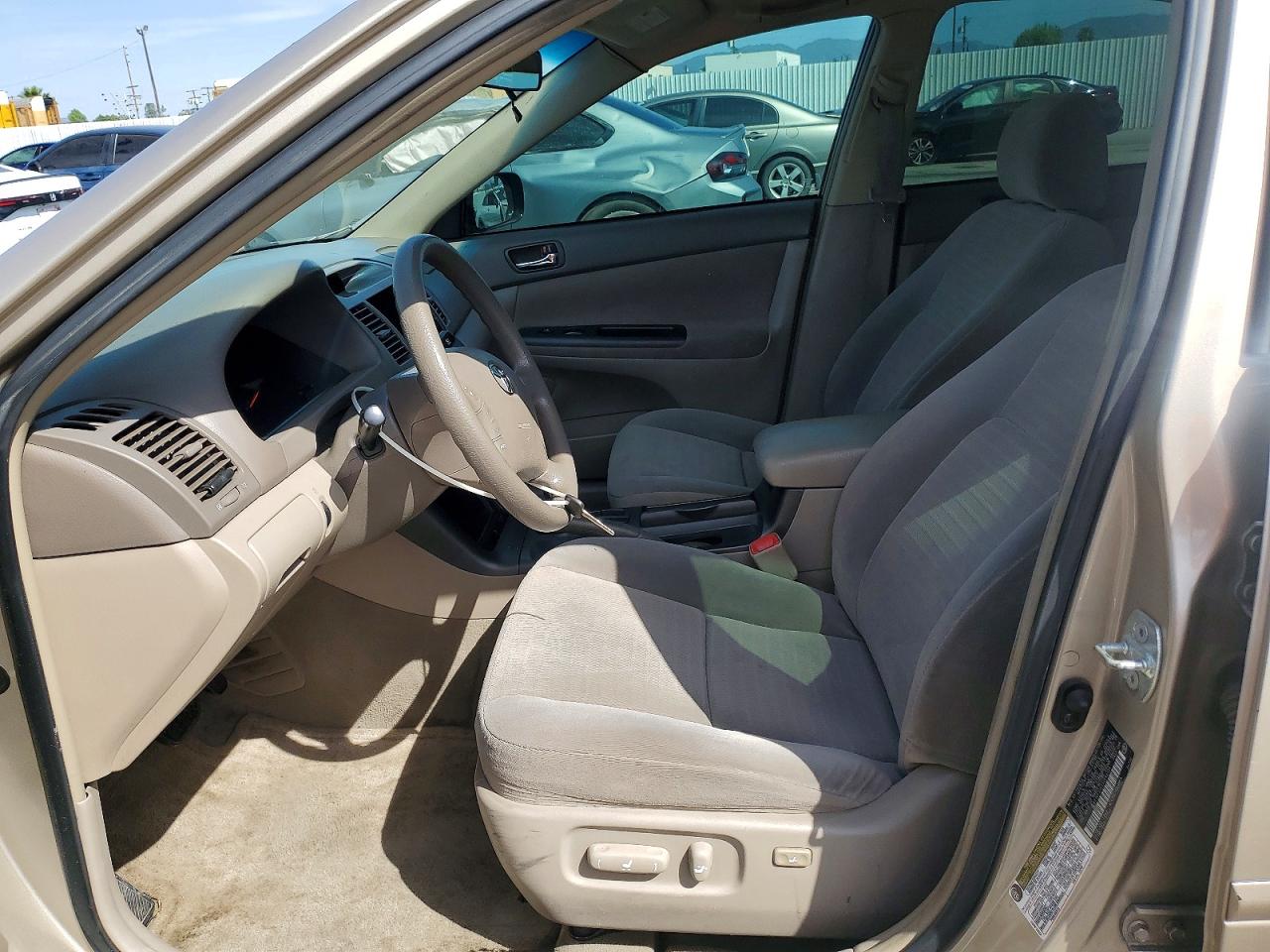Toyota Camry Le